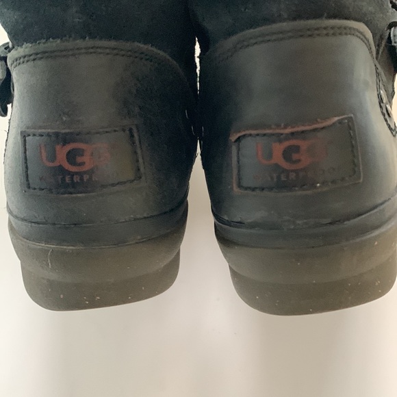 UGG - US 8 tall black boots suede and leather thick lined insulated wate… - Picture 7 of 12